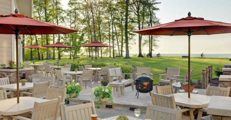 This Could Be Ohio’s Most Scenic Restaurant And You’ll Want Your Camera Ready