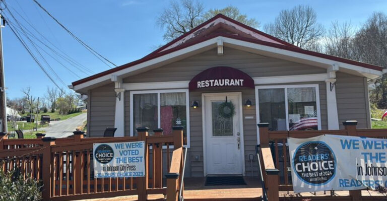 This Cozy Tennessee Restaurant Serves Country Breakfast In A Charming House Full Of Local Flavor