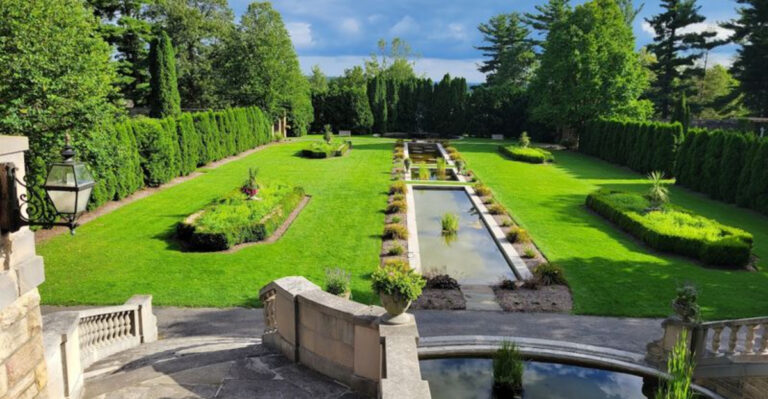 This Free Pennsylvania Hilltop Garden Is a Short Stop With Views Worth Getting Out of the Car For