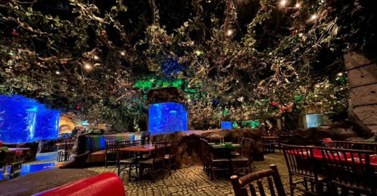 This Hidden Tennessee Restaurant Feels More Like A Theme Park Than A Place To Eat