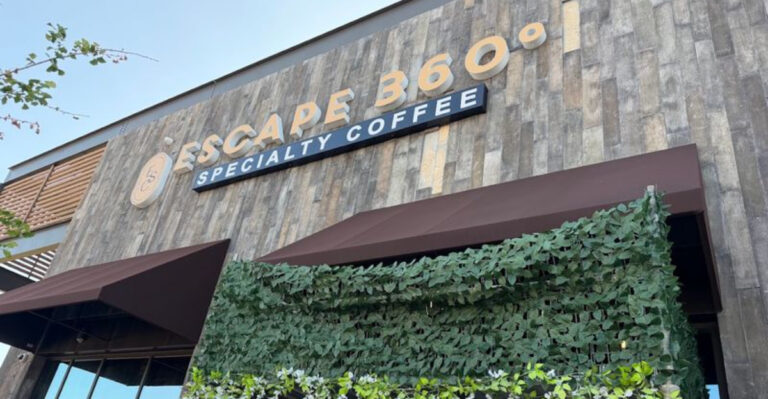 This Hidden Two-Story Thai Café in Texas Feels Like a Tropical Forest Escape