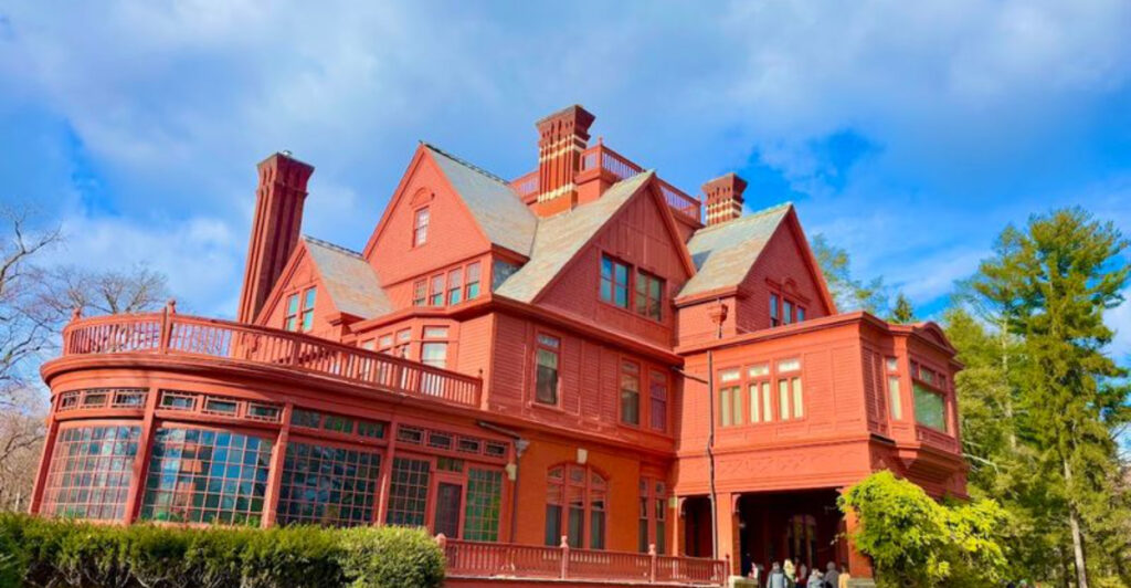 This Historic New Jersey Mansion Still Looks Almost Exactly as It Did in the 1800s