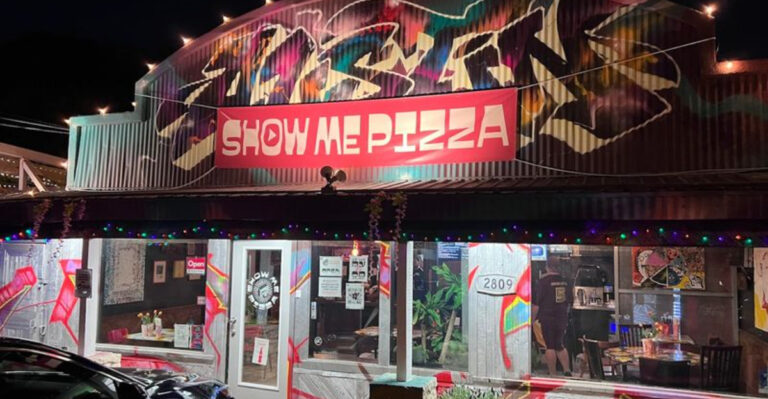 This Little Texas Hole-In-The-Wall Serves Some Of The Best Pizza In The State