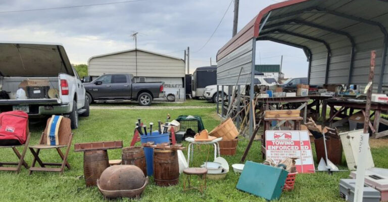This Missouri Flea Market Has Been A Sunday Tradition For Generations