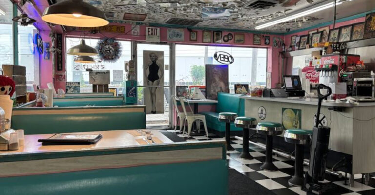 This Nostalgic Diner in Indiana Has Been a Local Favorite for Decades