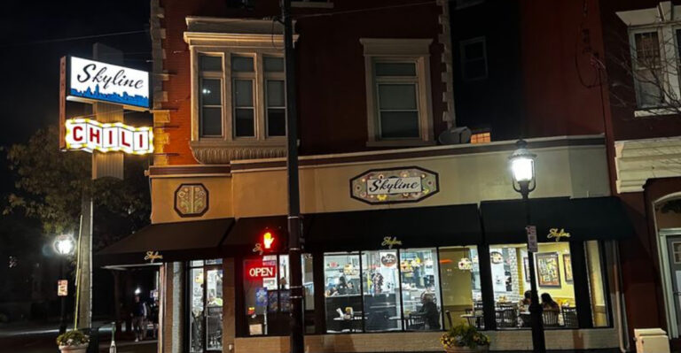 This Ohio Chili Spot Is A Cincinnati Favorite For A Reason