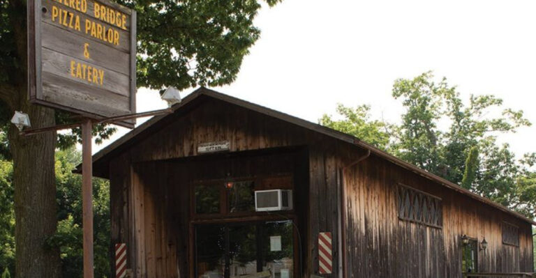 This Ohio Restaurant Inside A Covered Bridge Serves Spaghetti That Wins People Over