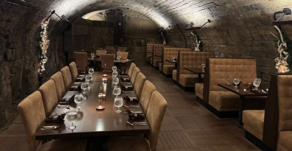 This Ohio Underground Restaurant Serves A One-Of-A-Kind Dining Experience In Historic Caverns