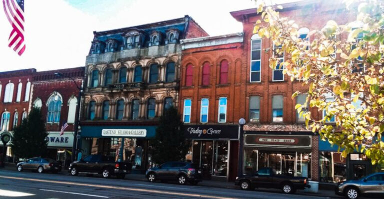 This Picture-Perfect Michigan Town Is Easy To Miss And Hard To Forget
