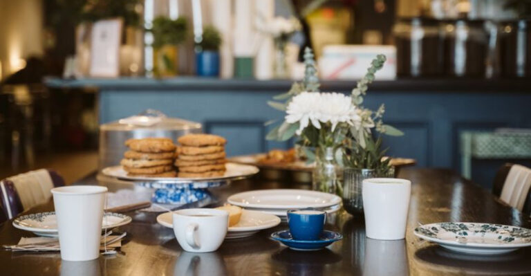This Pittsburgh, Pennsylvania Café Became A Local Favorite Thanks To Its Amazing Espresso And Cheesecake