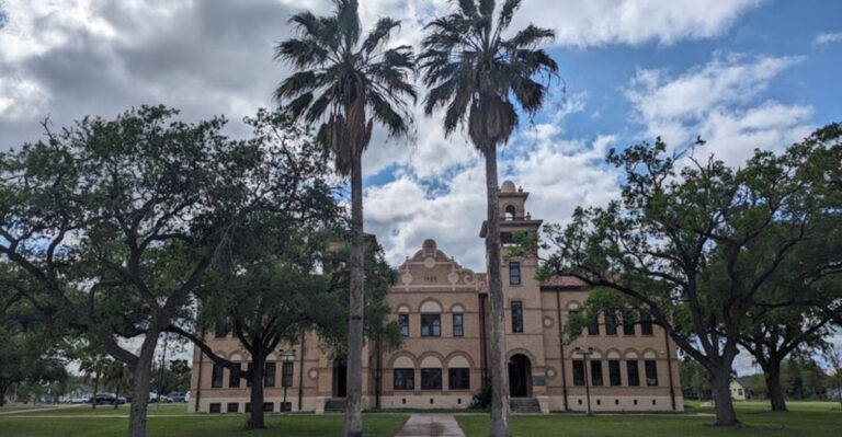 This Quiet Texas Town Is Becoming a Favorite for Travelers Who Hate Crowds