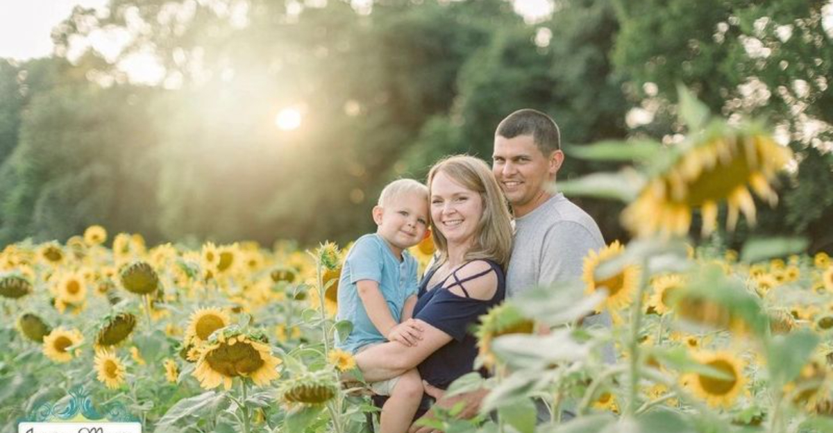 This Stunning North Carolina Sunflower Maze Feels Like A Dream Come True