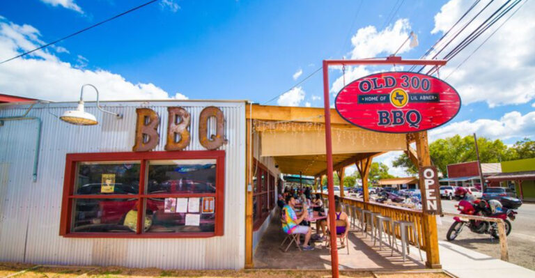 This Texas BBQ Spot Keeps It Simple, But the Pork Loin Sandwich Is Unforgettable
