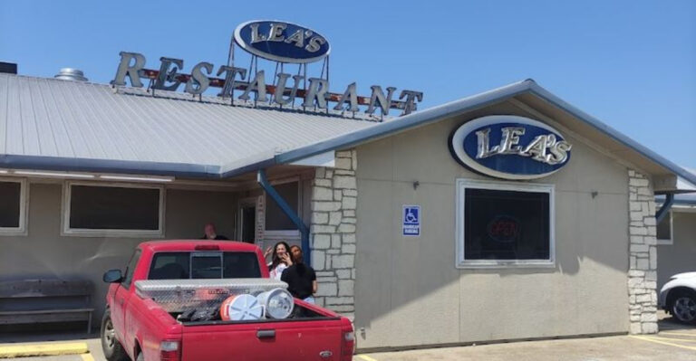 This Texas Buffet Serves a Full Country Dinner for Less Than Fast Food