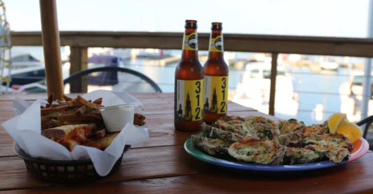 This Tropical Illinois Waterfront Hangout Is Like a Vacation Without the Plane Ticket