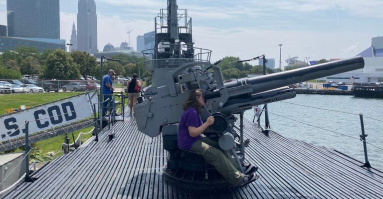 This WWII Submarine In Ohio Still Shows The Marks Of Its Wartime Past (And It’s A Remarkable Sight To See)