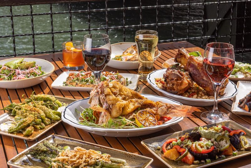 Drinks, Sides, and the Details That Quietly Carry Dinner Drinks, Sides, and the Details That Quietly Carry Dinner