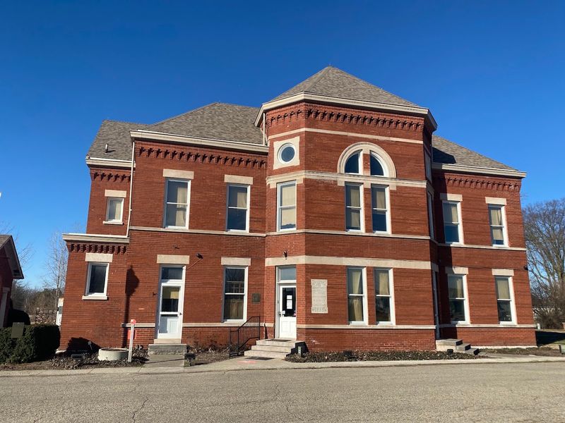 A Time Capsule Hiding on the Near West Side