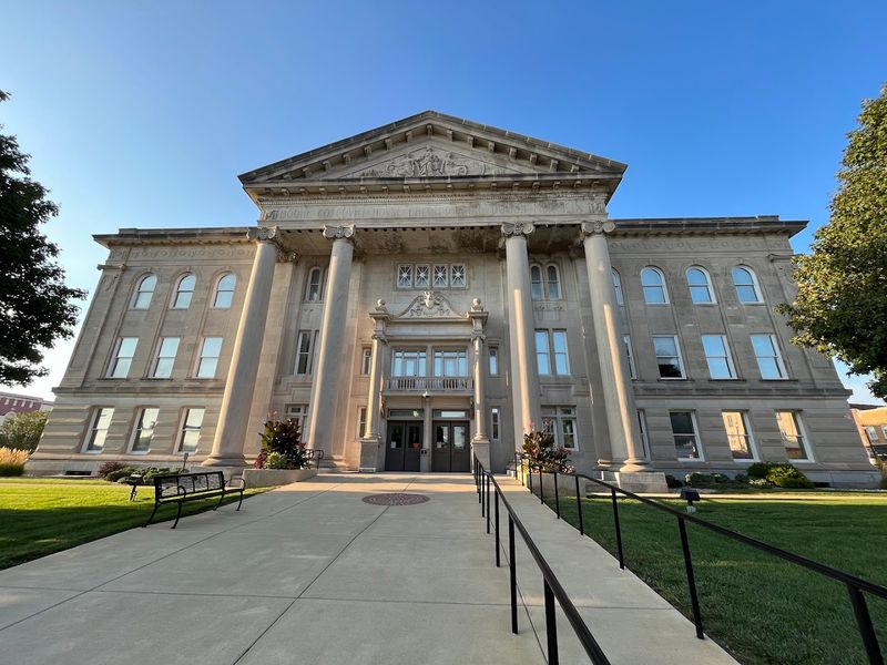 Boone County Courthouse (Lebanon)