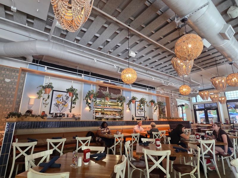 Tupelo Honey Southern Kitchen & Bar – Knoxville Tupelo Honey Southern Kitchen & Bar – Knoxville