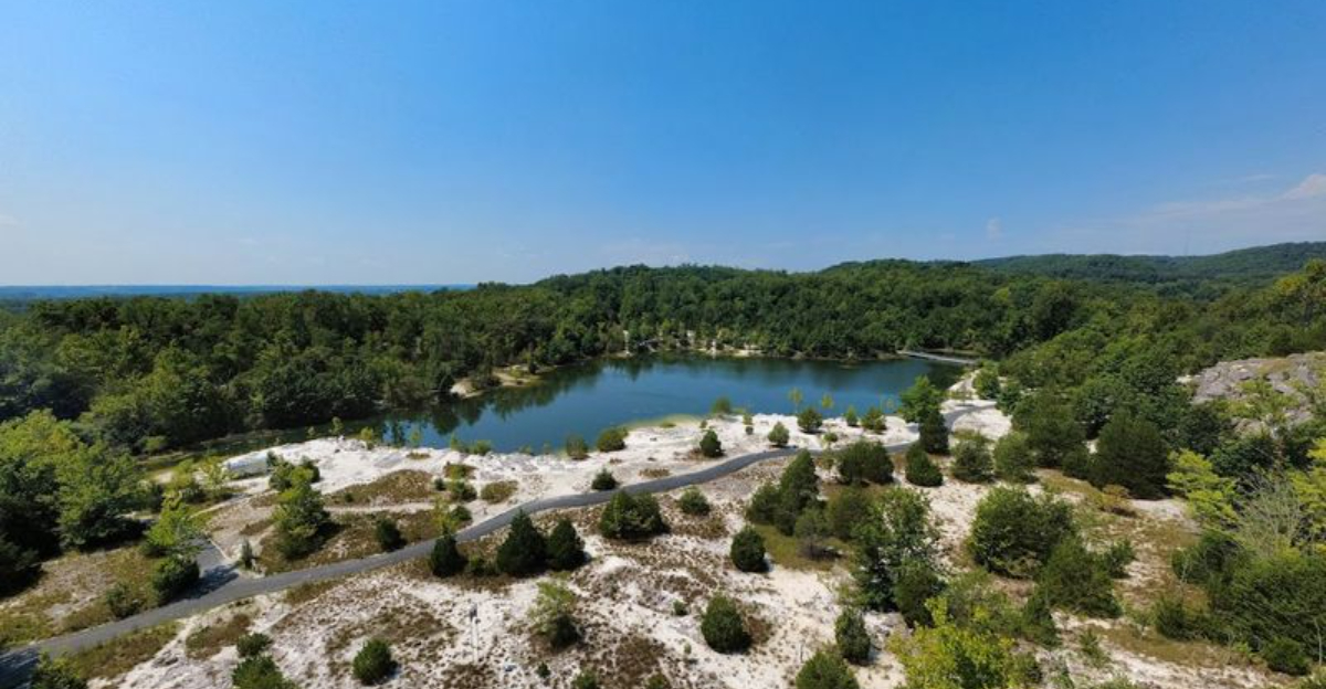 You Don’t Have to Be an Experienced Hiker to Enjoy These 10 Incredible Missouri Trails