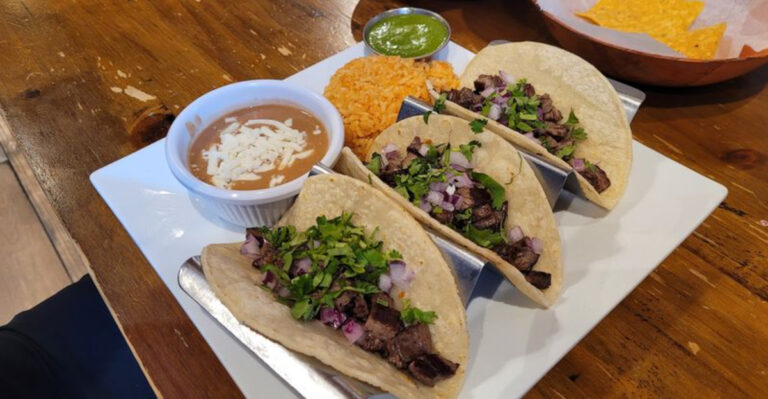 You Might Drive Right Past This New Jersey Restaurant and Miss Incredible Tacos
