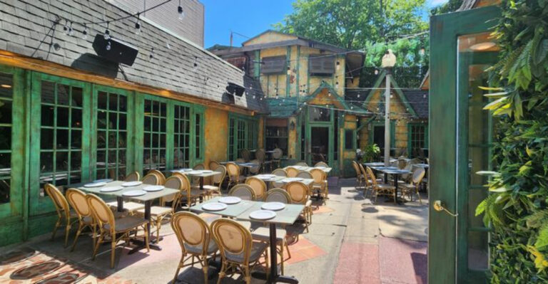 You’ll Feel Like You’re Dining in Havana at This Lively New Jersey Restaurant