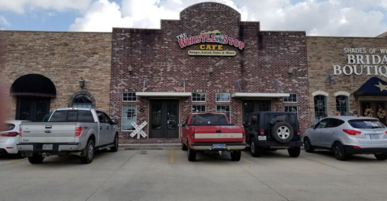 You’ll Have Trouble Choosing Just One Dish At This Cozy Texas Café