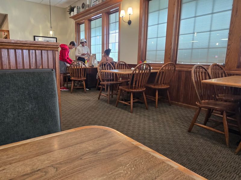 The Dining Room Runs on Small-Town Rhythm, Not Hurry