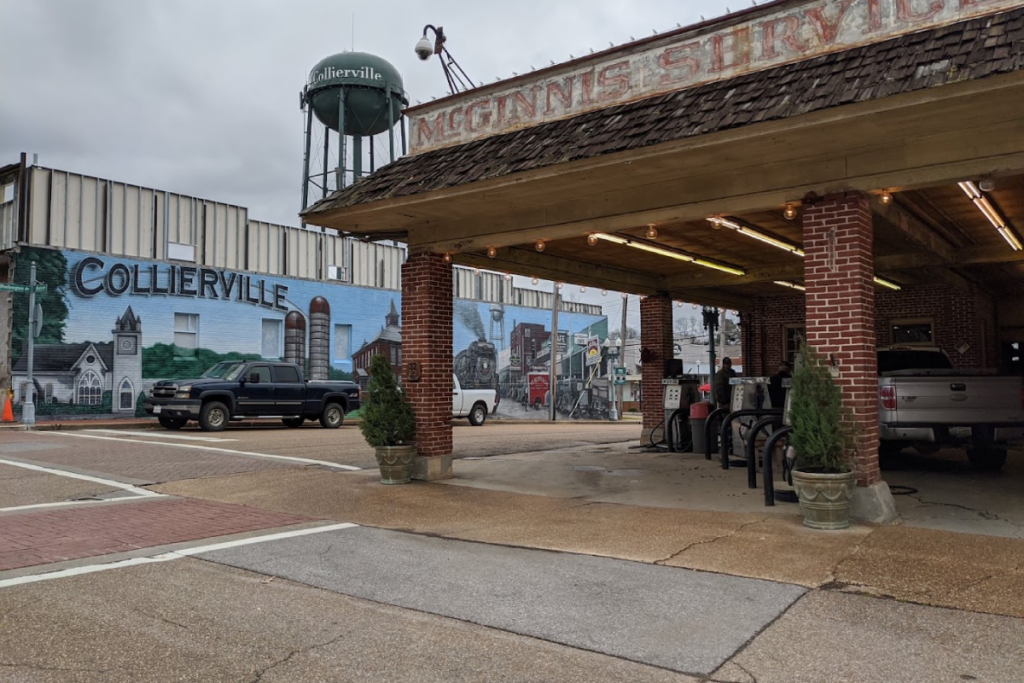 10 Charming Tennessee Towns to Visit Before Fall Crowds Take Over
