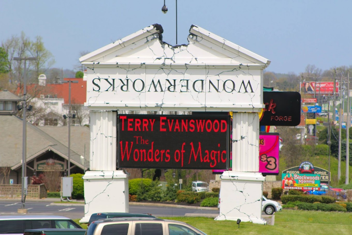 10 Tennessee Attractions That Offer Senior Discounts