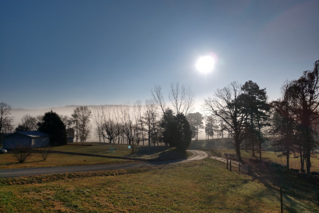 10 Tennessee Lake Towns Feeling the Impact of the Summer Tourism Boom