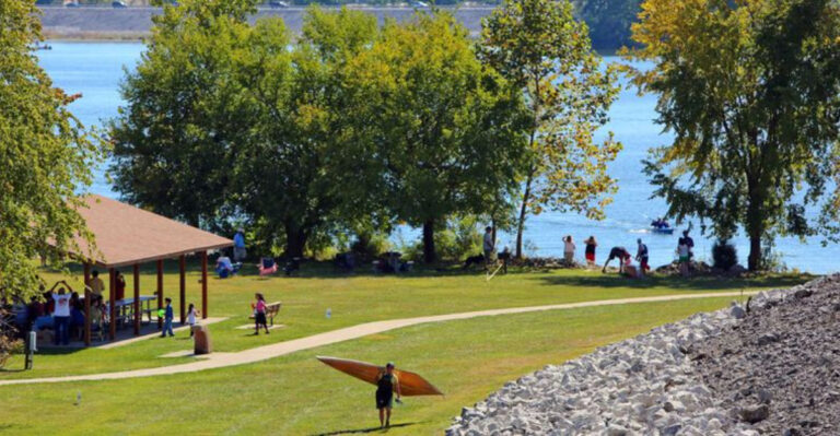 10 Hidden Ohio Beach Escapes Perfect For The Whole Family