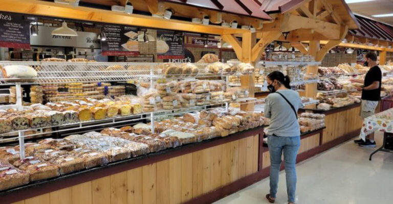 11 Must-Visit Amish Markets In New Jersey For Fresh Bread, Pretzels And Handmade Treasures