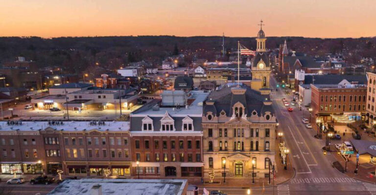 12 Gorgeous Ohio Towns To Visit Before The End Of The Year