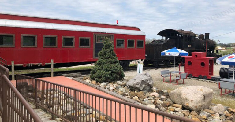12 Ohio Small-Town Diners Near County Fairs You’ll Love In August