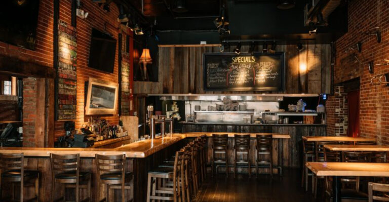 12 Surprisingly Amazing Ohio Restaurants You’ve Probably Missed