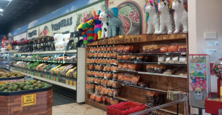 12 Texas Grocery Stores Families Say Are Worth Going Out of Their Way For
