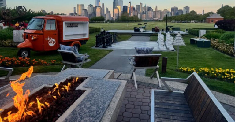 14 New Jersey Restaurants Where Kids Can Eat Outside and Parents Can Actually Relax
