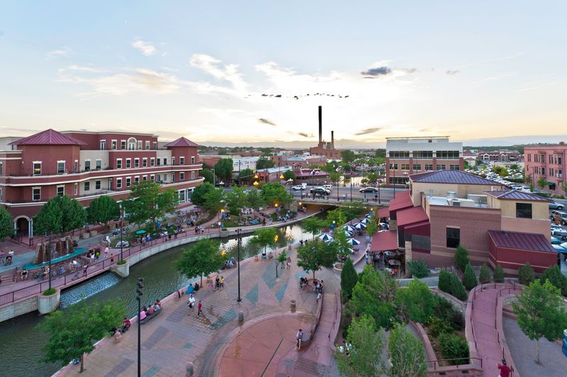 Pueblo, Colorado History Running Right Beside the Canal