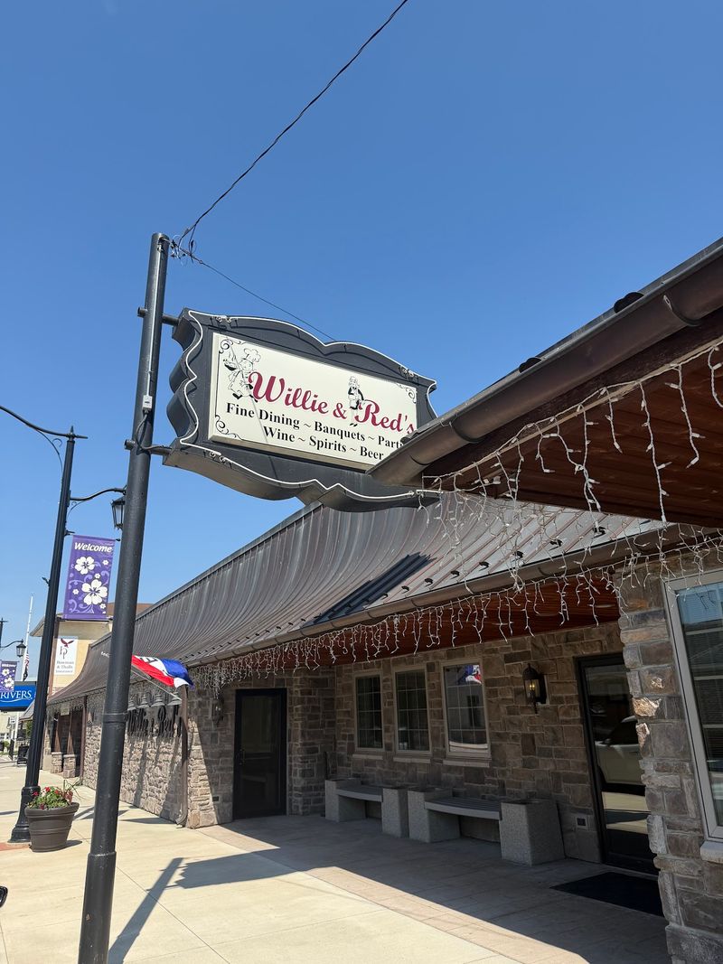 Willie and Red’s (Hagerstown)