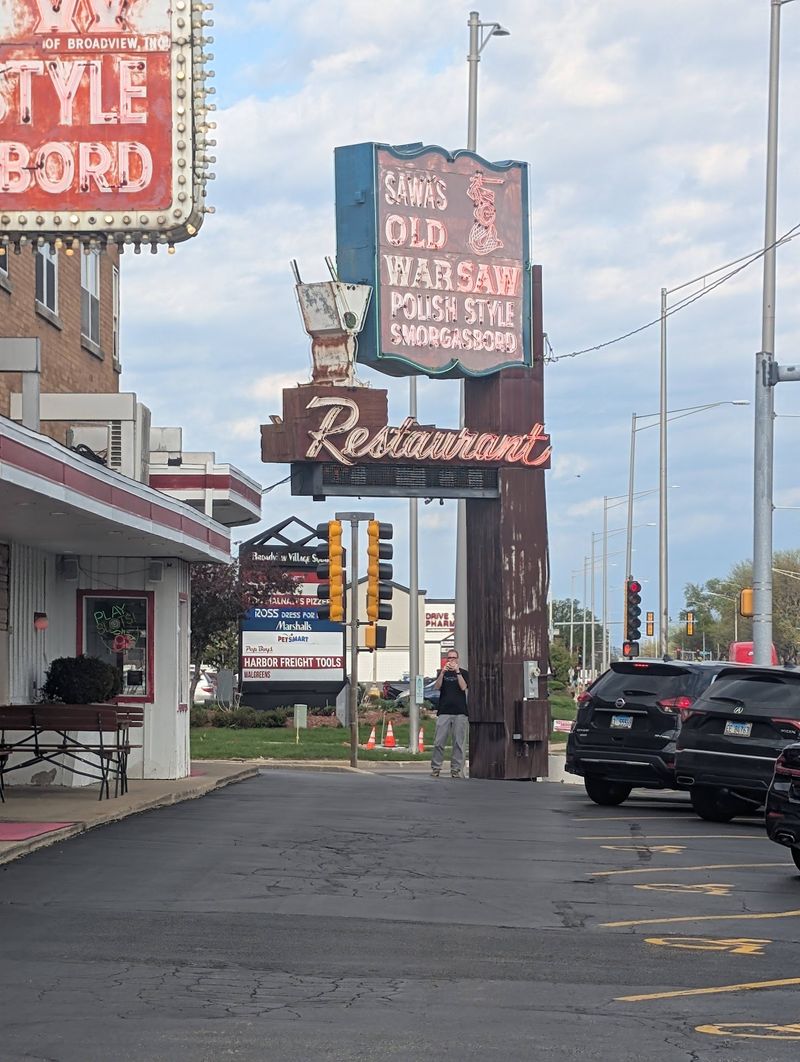 Sawa's Old Warsaw Restaurant (Broadview) Sawa's Old Warsaw Restaurant (Broadview)
