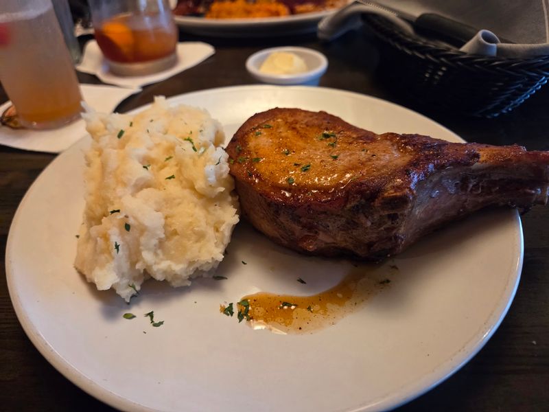 Signature Dishes That Keep People Coming Back Signature Dishes That Keep People Coming Back