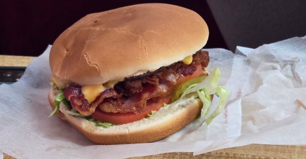 5 Texas Drive-Ins Where Burgers And Shakes Still Taste Like The Good Old Days