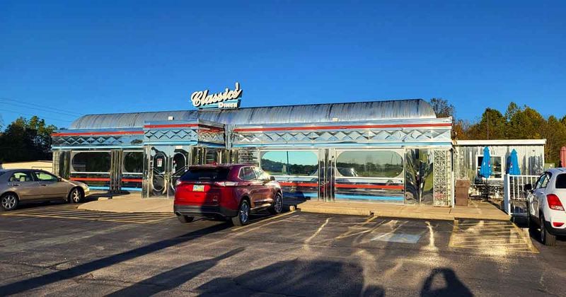 62 Classics’ Diner, Hillsboro
