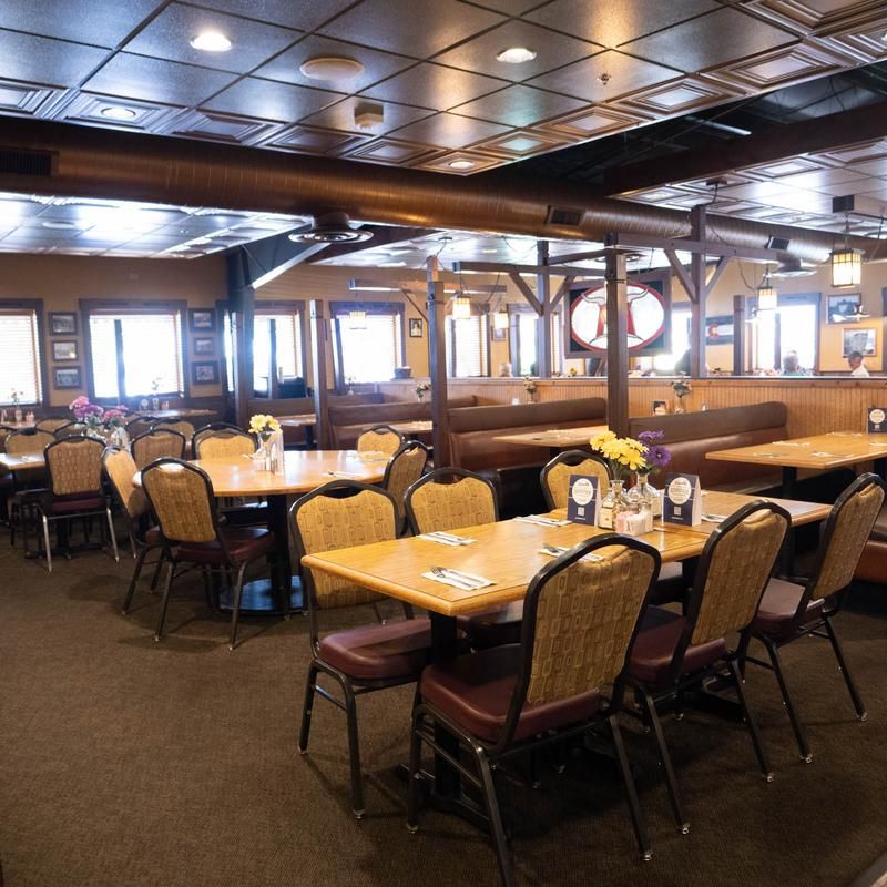 Service That Keeps The Big Meal Running Smoothly Service That Keeps The Big Meal Running Smoothly