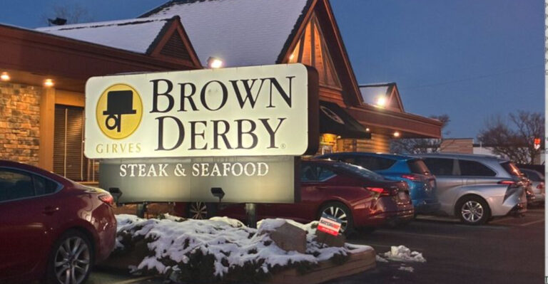 7 Old-School Ohio Steakhouses That Still Cook Over Real Wood Fires