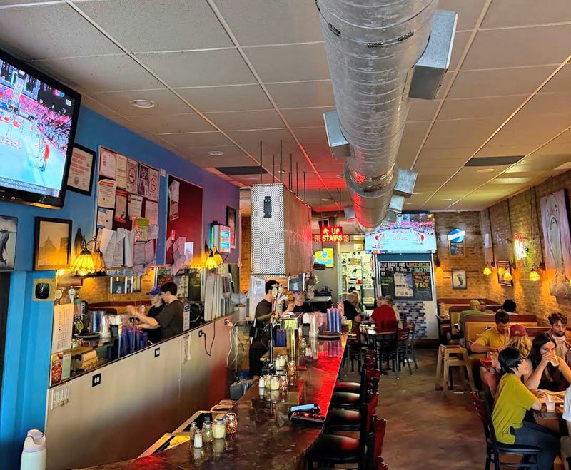 A North Side Room Built for Pizza and Game Day A North Side Room Built for Pizza and Game Day