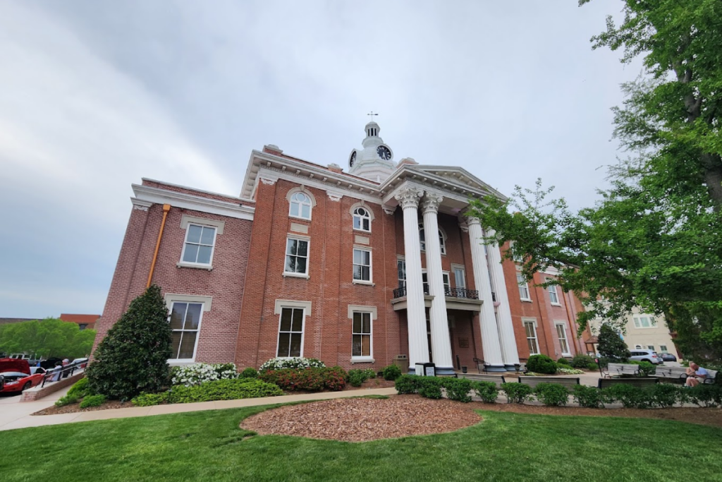 8 Historic Clock Towers in Tennessee That Have Stood the Test of Time