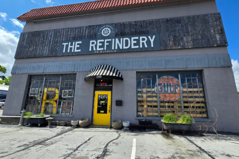 9 Tennessee Salvage Stores That Are a Dream Come True for Vintage Lovers
